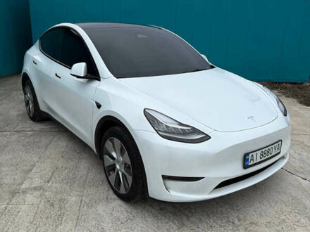 Тесла Model Y 2023 в Белой Церкве на Automoto.ua Белый Тесла Model Y, объемом двигателя 0 л и пробегом 47 тыс. км за 32500 $, фото 1 на Automoto.ua