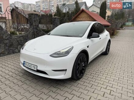 Білий Тесла Model Y, об'ємом двигуна 0 л та пробігом 25 тис. км за 29900 $, фото 1 на Automoto.ua