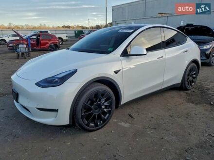 Білий Тесла Model Y, об'ємом двигуна 0 л та пробігом 83 тис. км за 12200 $, фото 1 на Automoto.ua