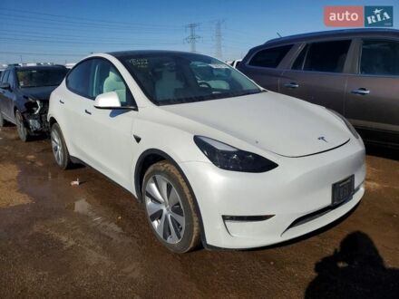 Белый Тесла Model Y, объемом двигателя 0 л и пробегом 66 тыс. км за 17500 $, фото 1 на Automoto.ua