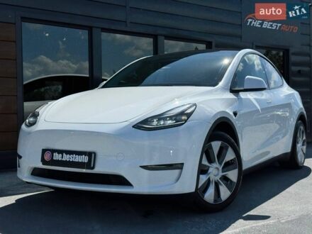 Білий Тесла Model Y, об'ємом двигуна 0 л та пробігом 33 тис. км за 28000 $, фото 1 на Automoto.ua