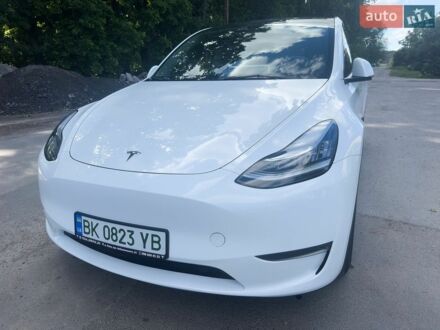 Белый Тесла Model Y, объемом двигателя 0 л и пробегом 68 тыс. км за 23300 $, фото 1 на Automoto.ua