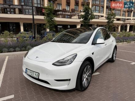 Білий Тесла Model Y, об'ємом двигуна 0 л та пробігом 68 тис. км за 26799 $, фото 1 на Automoto.ua