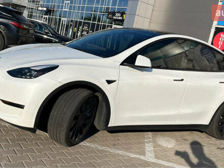 Тесла Model Y 2023 в Киеве на Automoto.ua Белый Тесла Model Y, объемом двигателя 0 л и пробегом 55 тыс. км за 34000 $, фото 1 на Automoto.ua