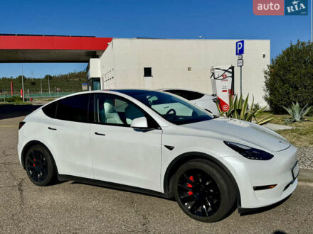 Белый Тесла Model Y, объемом двигателя 0 л и пробегом 35 тыс. км за 28800 $, фото 1 на Automoto.ua