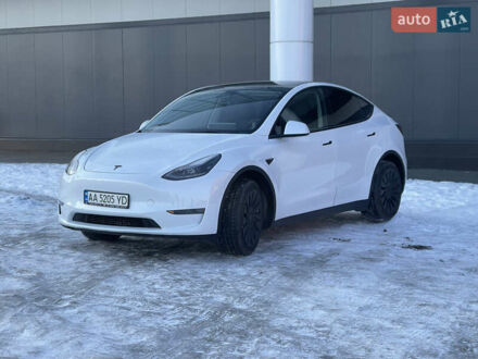 Білий Тесла Model Y, об'ємом двигуна 0 л та пробігом 42 тис. км за 29500 $, фото 1 на Automoto.ua
