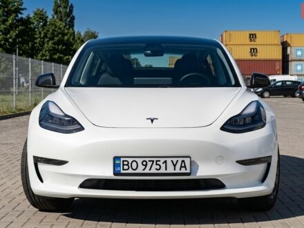Белый Тесла Model Y, объемом двигателя 0 л и пробегом 74 тыс. км за 25500 $, фото 1 на Automoto.ua