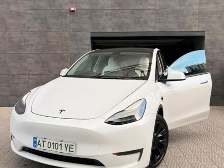 Белый Тесла Model Y, объемом двигателя 0 л и пробегом 46 тыс. км за 31500 $, фото 1 на Automoto.ua