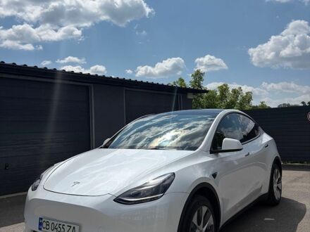 Білий Тесла Model Y, об'ємом двигуна 0 л та пробігом 61 тис. км за 27250 $, фото 1 на Automoto.ua