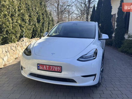 Тесла Model Y 2023 в Тернополе на Automoto.ua Белый Тесла Model Y, объемом двигателя 0 л и пробегом 28 тыс. км за 28500 $, фото 1 на Automoto.ua