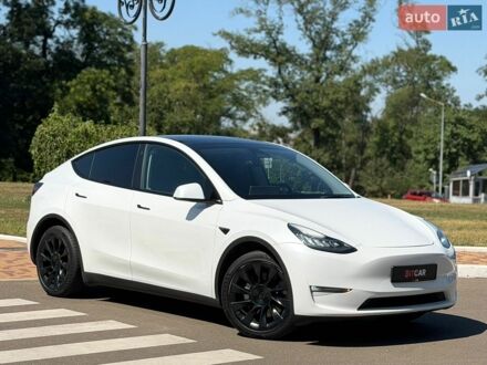 Белый Тесла Model Y, объемом двигателя 0 л и пробегом 180 тыс. км за 21500 $, фото 1 на Automoto.ua