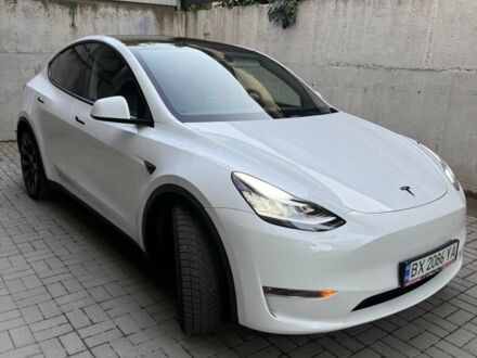 Білий Тесла Model Y, об'ємом двигуна 0 л та пробігом 33 тис. км за 29500 $, фото 1 на Automoto.ua