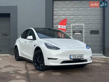Тесла Model Y 2023 у Києві на Automoto.ua Білий Тесла Model Y, об'ємом двигуна 0 л та пробігом 36 тис. км за 30999 $, фото 1 на Automoto.ua