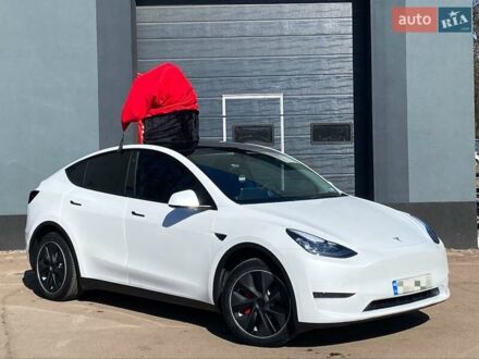 Белый Тесла Model Y, объемом двигателя 0 л и пробегом 46 тыс. км за 27500 $, фото 1 на Automoto.ua