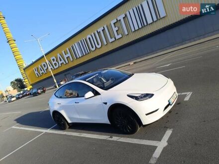 Белый Тесла Model Y, объемом двигателя 0 л и пробегом 36 тыс. км за 24990 $, фото 1 на Automoto.ua