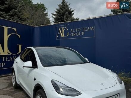 Белый Тесла Model Y, объемом двигателя 0 л и пробегом 67 тыс. км за 26700 $, фото 1 на Automoto.ua