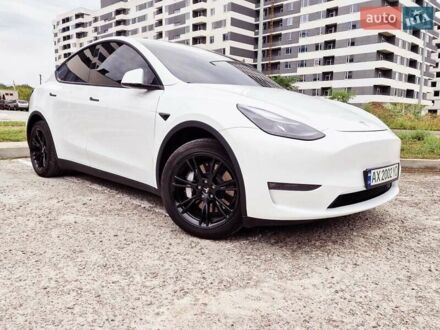 Тесла Model Y 2023 в Харькове на Automoto.ua Белый Тесла Model Y, объемом двигателя 0 л и пробегом 28 тыс. км за 26999 $, фото 1 на Automoto.ua