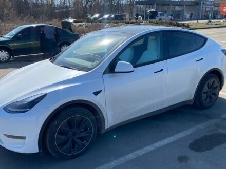 Белый Тесла Model Y, объемом двигателя 0 л и пробегом 39 тыс. км за 27400 $, фото 1 на Automoto.ua