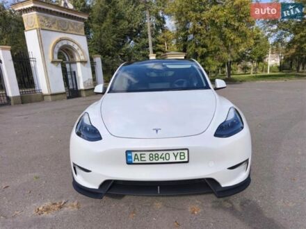 Белый Тесла Model Y, объемом двигателя 0 л и пробегом 51 тыс. км за 26800 $, фото 1 на Automoto.ua