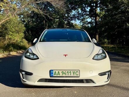 Белый Тесла Model Y, объемом двигателя 0 л и пробегом 85 тыс. км за 26500 $, фото 1 на Automoto.ua