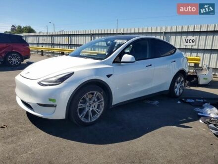 Белый Тесла Model Y, объемом двигателя 0 л и пробегом 65 тыс. км за 9000 $, фото 1 на Automoto.ua