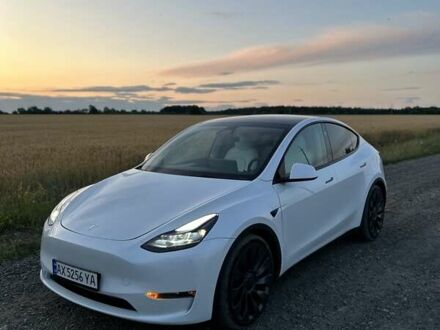 Тесла Model Y 2023 в Валках на Automoto.ua Белый Тесла Model Y, объемом двигателя 0 л и пробегом 30 тыс. км за 29500 $, фото 1 на Automoto.ua