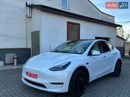 Білий Тесла Model Y, об'ємом двигуна 0 л та пробігом 71 тис. км за 25100 $, фото 1 на Automoto.ua