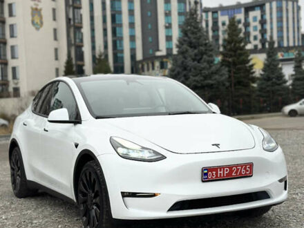Белый Тесла Model Y, объемом двигателя 0 л и пробегом 76 тыс. км за 29000 $, фото 1 на Automoto.ua