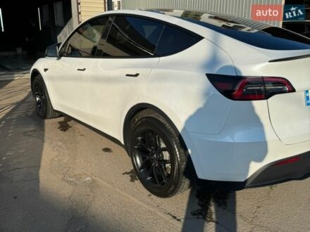 Білий Тесла Model Y, об'ємом двигуна 0 л та пробігом 48 тис. км за 25500 $, фото 1 на Automoto.ua