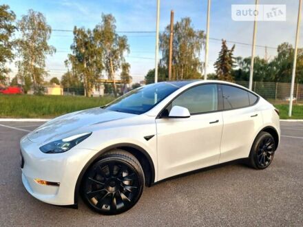 Белый Тесла Model Y, объемом двигателя 0 л и пробегом 20 тыс. км за 32800 $, фото 1 на Automoto.ua