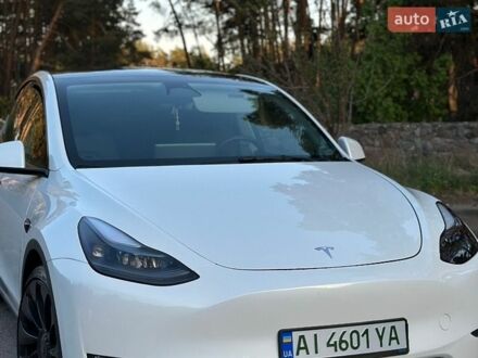 Белый Тесла Model Y, объемом двигателя 0 л и пробегом 25 тыс. км за 29900 $, фото 1 на Automoto.ua