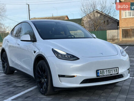 Тесла Model Y 2023 в Виннице на Automoto.ua Белый Тесла Model Y, объемом двигателя 0 л и пробегом 40 тыс. км за 28800 $, фото 1 на Automoto.ua