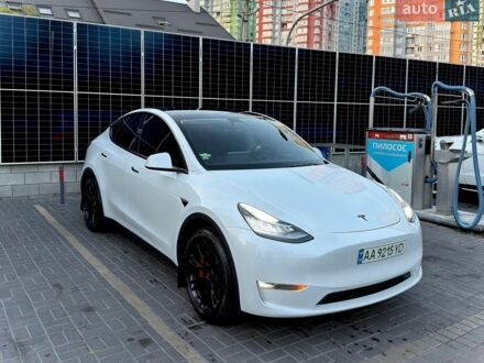 Білий Тесла Model Y, об'ємом двигуна 0 л та пробігом 97 тис. км за 26900 $, фото 1 на Automoto.ua