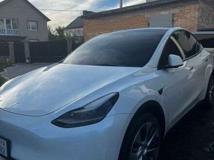 Белый Тесла Model Y, объемом двигателя 0 л и пробегом 44 тыс. км за 27900 $, фото 1 на Automoto.ua