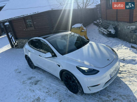 Белый Тесла Model Y, объемом двигателя 0 л и пробегом 95 тыс. км за 27000 $, фото 1 на Automoto.ua