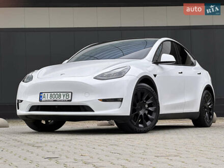 Белый Тесла Model Y, объемом двигателя 0 л и пробегом 41 тыс. км за 29900 $, фото 1 на Automoto.ua