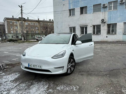 Білий Тесла Model Y, об'ємом двигуна 0 л та пробігом 66 тис. км за 27000 $, фото 1 на Automoto.ua