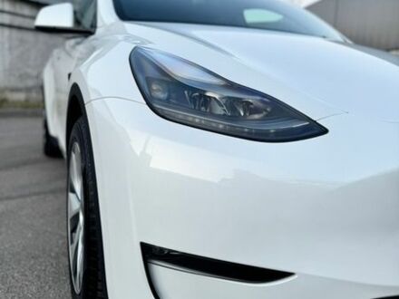 Білий Тесла Model Y, об'ємом двигуна 0 л та пробігом 42 тис. км за 29300 $, фото 1 на Automoto.ua