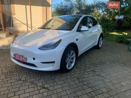Білий Тесла Model Y, об'ємом двигуна 0 л та пробігом 15 тис. км за 27500 $, фото 1 на Automoto.ua