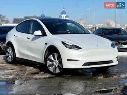 Белый Тесла Model Y, объемом двигателя 0 л и пробегом 44 тыс. км за 29000 $, фото 1 на Automoto.ua