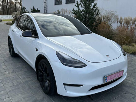 Белый Тесла Model Y, объемом двигателя 0 л и пробегом 24 тыс. км за 32000 $, фото 1 на Automoto.ua