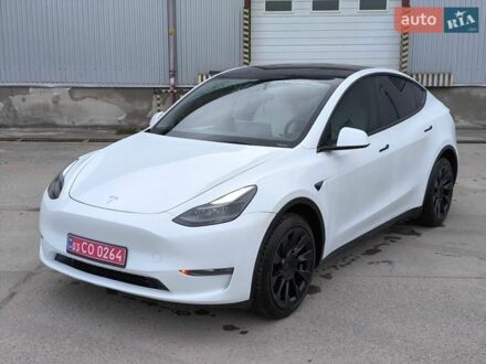 Белый Тесла Model Y, объемом двигателя 0 л и пробегом 33 тыс. км за 25450 $, фото 1 на Automoto.ua