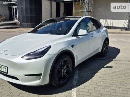 Белый Тесла Model Y, объемом двигателя 0 л и пробегом 11 тыс. км за 35000 $, фото 1 на Automoto.ua