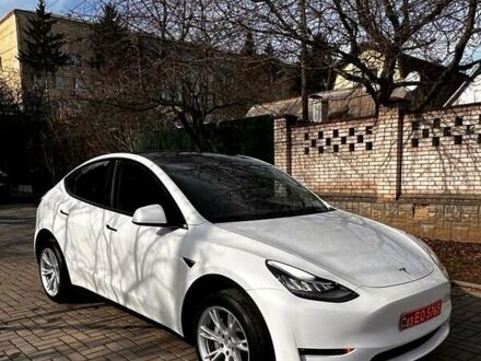 Тесла Model Y 2023 в Виннице на Automoto.ua Белый Тесла Model Y, объемом двигателя 0 л и пробегом 35 тыс. км за 30000 $, фото 1 на Automoto.ua