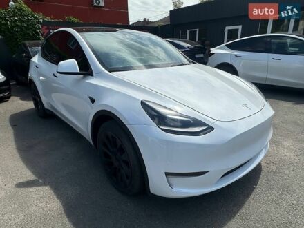Белый Тесла Model Y, объемом двигателя 0 л и пробегом 32 тыс. км за 29000 $, фото 1 на Automoto.ua