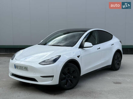 Тесла Model Y 2024 в Виннице на Automoto.ua Белый Тесла Model Y, объемом двигателя 0 л и пробегом 3 тыс. км за 32500 $, фото 1 на Automoto.ua