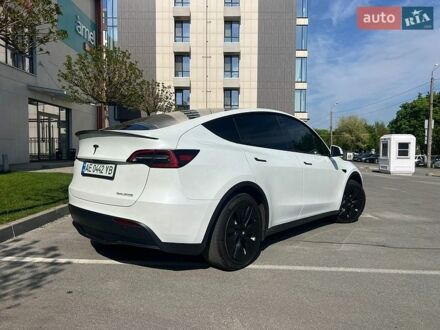 Белый Тесла Model Y, объемом двигателя 0 л и пробегом 28 тыс. км за 25500 $, фото 1 на Automoto.ua