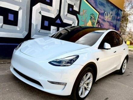 Белый Тесла Model Y, объемом двигателя 0 л и пробегом 40 тыс. км за 29999 $, фото 1 на Automoto.ua