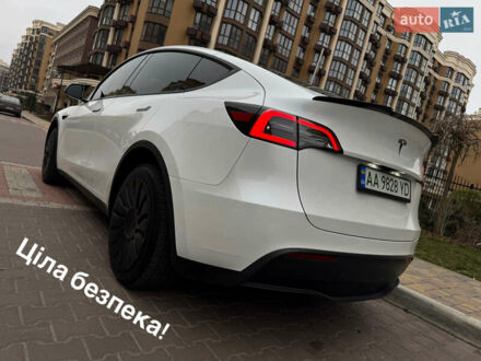 Белый Тесла Model Y, объемом двигателя 0 л и пробегом 18 тыс. км за 32000 $, фото 1 на Automoto.ua