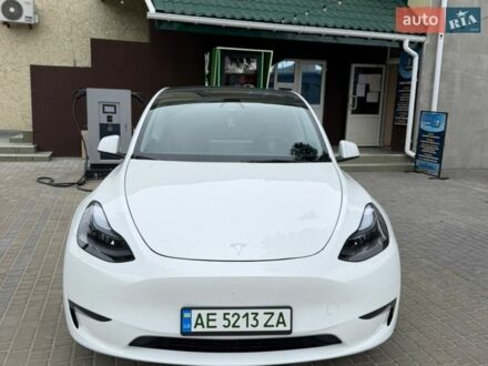 Білий Тесла Model Y, об'ємом двигуна 0 л та пробігом 26 тис. км за 29000 $, фото 1 на Automoto.ua